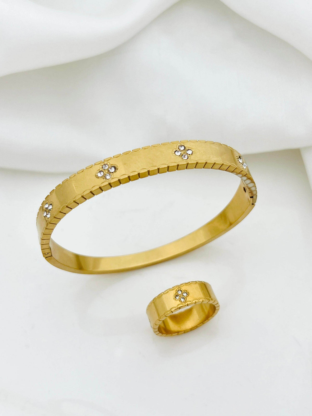 Hand Harnes Design 9
