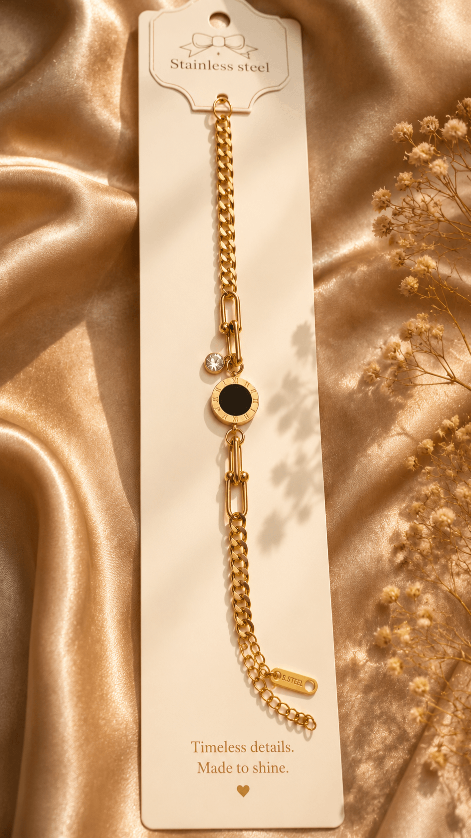 Golden Hand Harness with Black Rounded Pearl